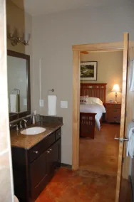 Lovely Straw Bale Home with Views of  the Yosemite High Sierra! - Image 3