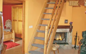 Awesome caravan in Retowo 4 with 2 Bedrooms - Image 2