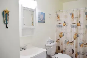 Vacation Diggs- 3BR | Screened Porch | Close to Park - Image 3