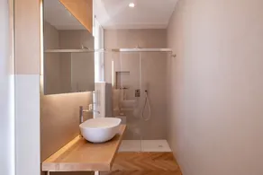 Quarto 'Relais Luxury Xenia - Suite' com piscina partilhada, acesso Wi-Fi e ar condicionado - Image 3
