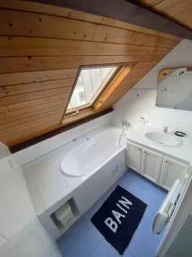 Charming 1BR Apartment with Terrace and Parking Near Beach in LArmor-Plage - Image 2