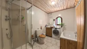 Spacieux trois chambres Montagne Villa avec piscine - Image 3
