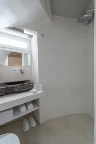 Windmill Villa - Image 4