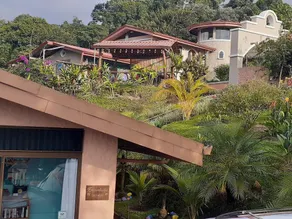 Villa spectaculaire dans la jungle pour 6 personnes, randonnée en montagne gratuite, vues extraordinaires, bain à remous! - Image 5