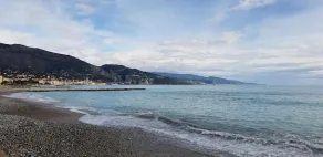 200 M FROM ROQUEBRUNE CAP MARTIN BEACH - Image 3