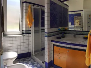 PONZA-CASA DEL FAUNO-L'APPARTEMENT DE TROIS CHAMBRES avec place de parking PRIVÉE - Image 3
