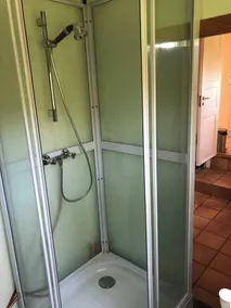 Gemütliches Ferienhaus an einem schönen Strand - Image 4