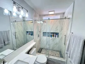 Rainforest Villa 4 Bedroom PoolSpa Walk2Disneyland - Image 4