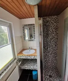 Kubis Modern Retreat - Image 2