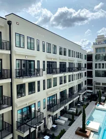 Modern condo in the city.. ten minutes away from Lenox mall and perimeter mall  - Image 4