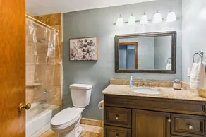 Lovely Metairie 1600sft Loft 10 mnts to Hospitals - Image 5