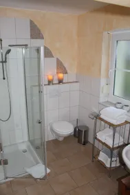Small vacation apartment (65m²) with \"beautiful view\" Garden with playground - Image 2