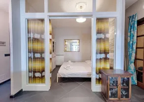 Appartement pour 4 avec jacuzzi chauffé et jardin privé, à 2 min de S. Croix - Image 5