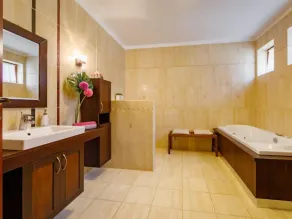Holiday Home Villa Mediterran by Interhome - Image 2