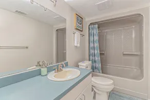 Beautiful home, quiet neighborhood w hot tub. Close to shopping, beach & trails. - Image 4