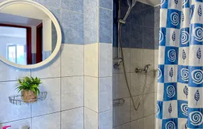 Hermoso apartamento de 2 habitaciones en Labin - Image 3