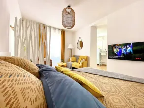 Bohemia - Bohemian cocoon near Centre & Netflix - Image 3