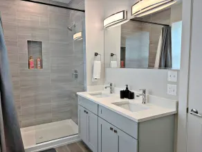 4BR Townhouse with Parking - WV rep 3 - Image 4