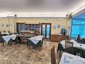 Pine Beach Hotel Rosolina Mare - Image 4