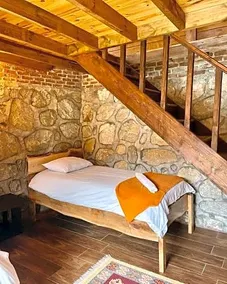Authentic Villa Surrounded by Nature in Karamursel, Kocaeli - Image 4