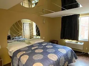Hotel Jamaica Plaza - Image 3