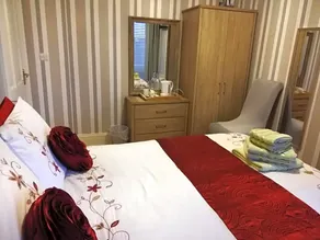 Hunters Lodge B&B - Image 4