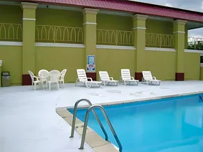 Americas Best Value Inn Weatherford, OK - Image 2