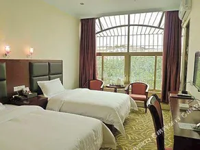 Huaxuan Hotel - Image 3