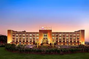 Ramada Encore by Wyndham Statue of Unity - Image 2