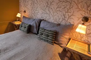 Bed & Breakfast - Image 4
