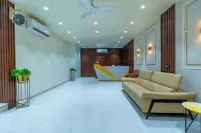 Hotel Four Season - Image 2