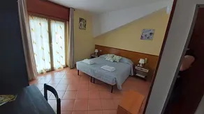 Hotel Orso Momo - Image 3