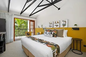 Cedar Creek Lodges - Image 2