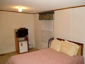 Comfort Green Motel - Image 4