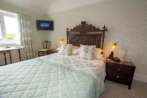 Ford Farm House B&B - Image 4