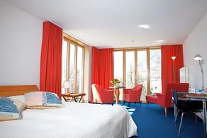 Hotel S - Image 4