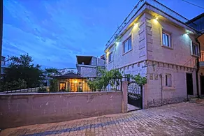 Epoch Stone House - Image 3