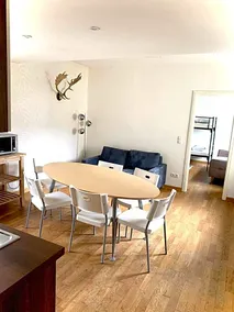 Stay In Hostel - Image 2