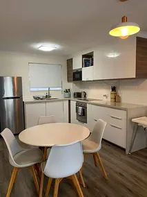 Contemporary 2BR Apt in Kingston - Image 3
