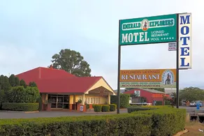Emerald Explorers Inn - Image 4