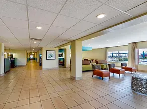 La Quinta by Wyndham Mathis - Image 4