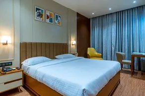 Hotel Four Season - Image 5