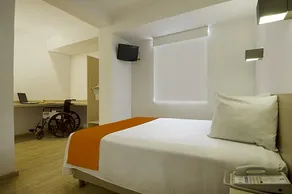 One Toluca Aeropuerto - Image 3