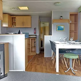 No99 Static Caravan Widemouth Fields 3 mins from beach - Image 2
