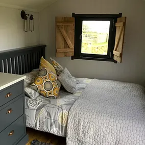 The cosy hut - Image 4