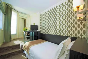 Hotel Henri 4 - Image 5