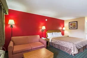 Rodeway Inn Hazlehurst - Image 3