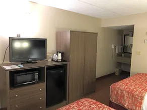 Best Western Princeton Manor Inn & Suites - Image 5