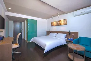 Microtel By Wyndham Kunming City Center - Image 3