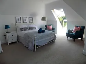 Tranquil Loft - Image 2